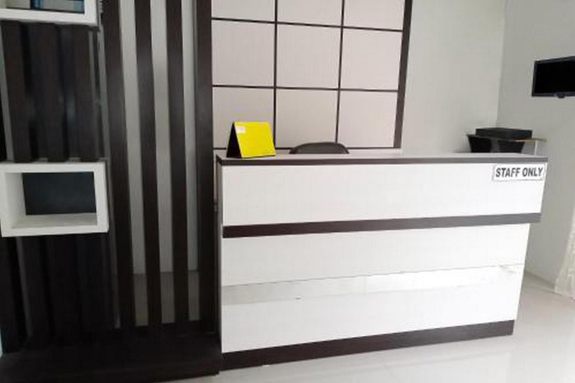 Reddooz Plus At Ininnawa Homestay Syariah Palu Exterior photo